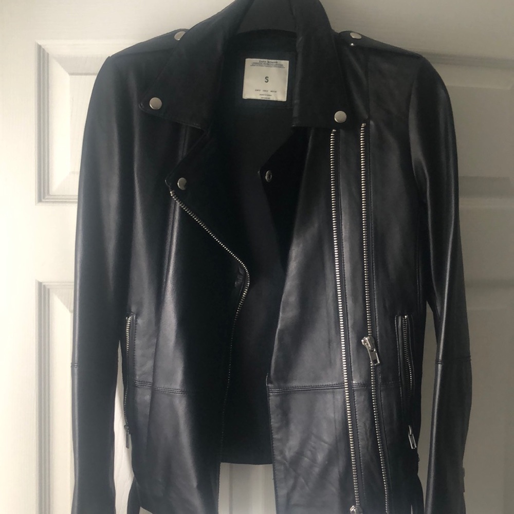 Amazing , like new leather jacket